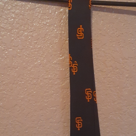 NWT SFO Giants Tie - Picture 10 of 11